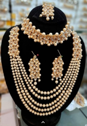 Picture of Indian Pearl Bridal Necklace Earrings Jewelry Set